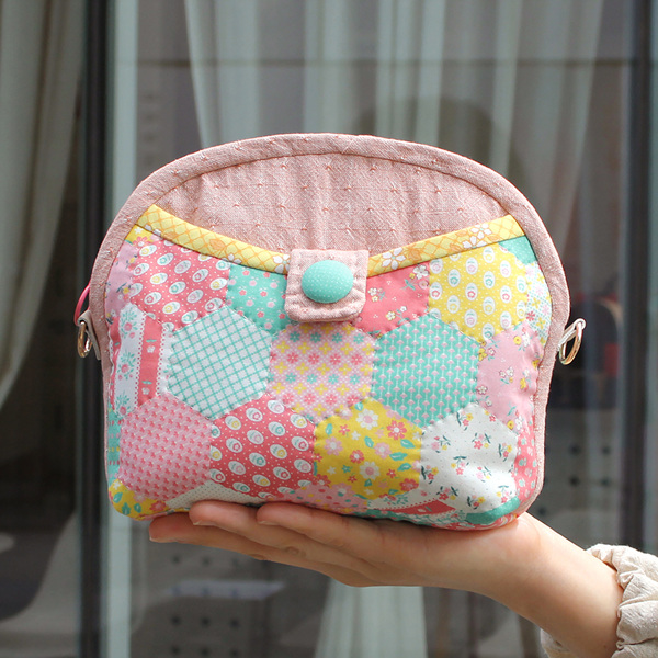 [바이핸즈] 퀼트패키지 소품 - 패치워크 헥사 파우치(핑크멀티)