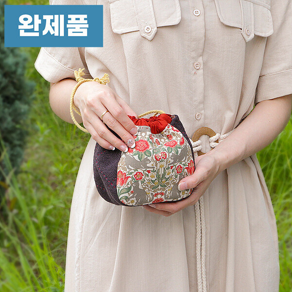[바이핸즈] 퀼트완제품 소품 - 올드로즈 스트링 파우치
