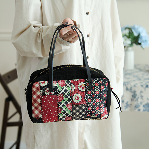 [바이핸즈] 퀼트패키지 가방 - 앤틱플라워 토트백