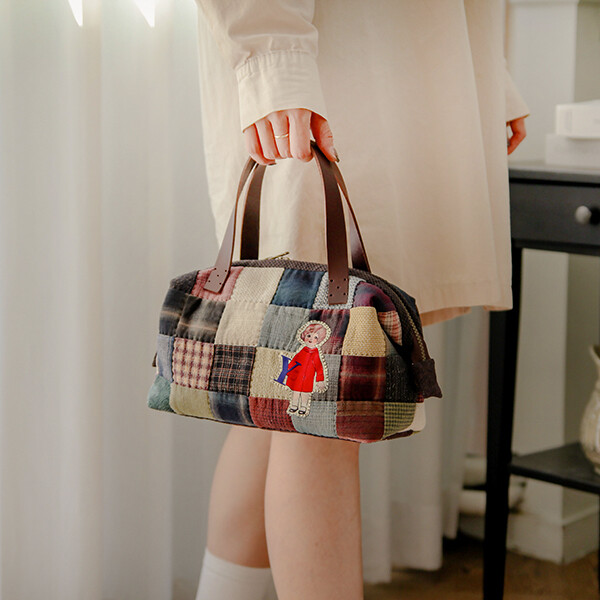 [바이핸즈] 퀼트패키지 가방 - 감성체크 토트백