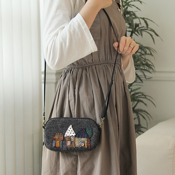 [바이핸즈] 퀼트패키지 가방 - 하우스 울체크 파우치겸 미니가방