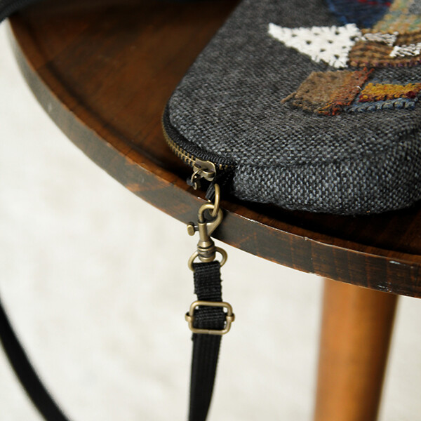 [바이핸즈] 퀼트패키지 가방 - 하우스 울체크 파우치겸 미니가방