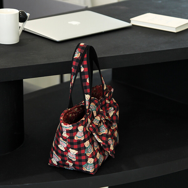 [바이핸즈] 퀼트패키지 가방 - 리본 베어체크 토트백
