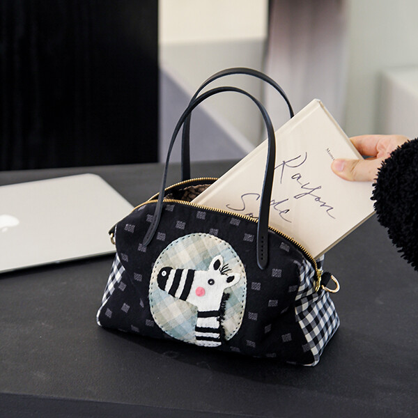 [바이핸즈] 퀼트패키지 가방 - 말이오 보스턴백