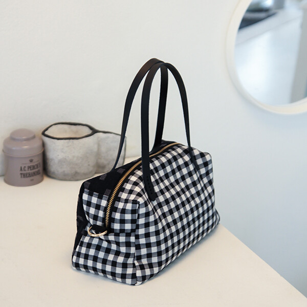 [바이핸즈] 퀼트패키지 가방 - 말이오 보스턴백