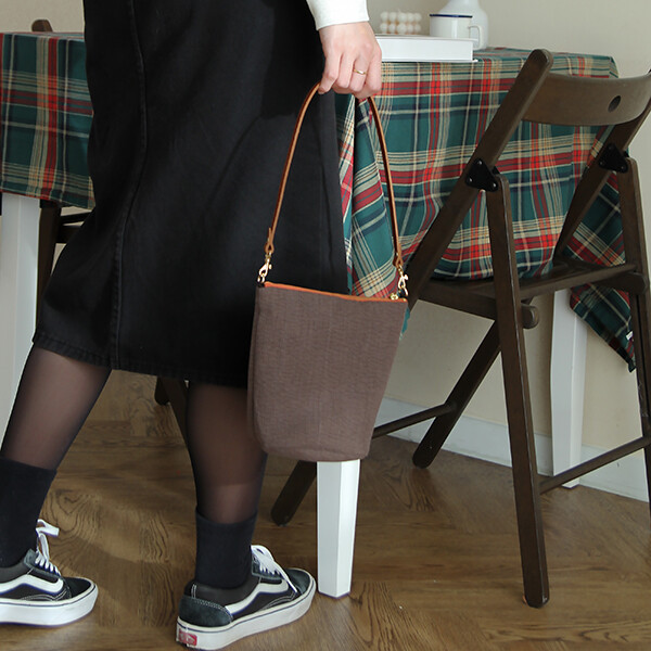 [바이핸즈] 퀼트패키지 가방 - 누빔 고양이 숄더백