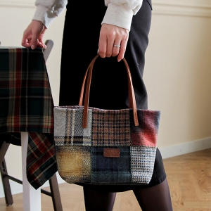 [바이핸즈] 퀼트패키지 가방 - 울체크 핸드메이드 토트백 (개)