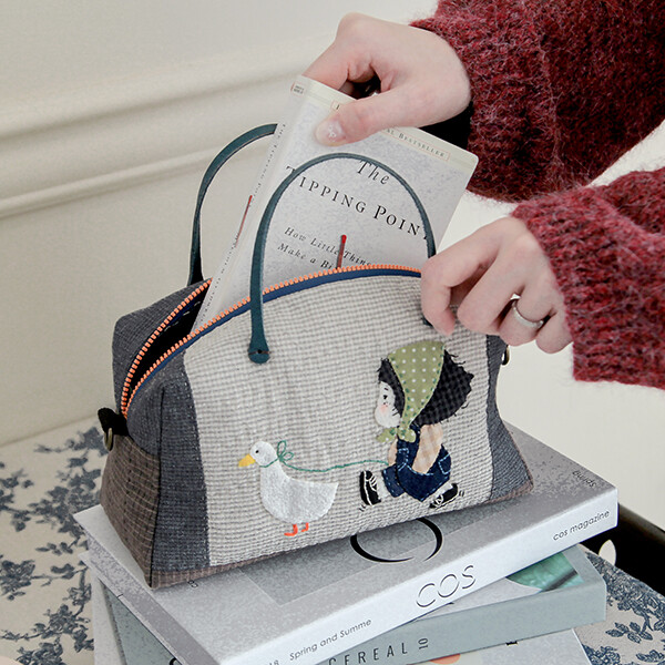 [바이핸즈] 퀼트패키지 가방 - 주근깨소녀 보스턴백