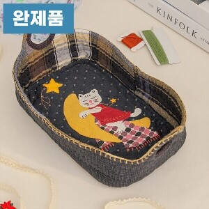 [바이핸즈] 퀼트완제품 소품 - 잠자는 고양이 바스켓 (개)
