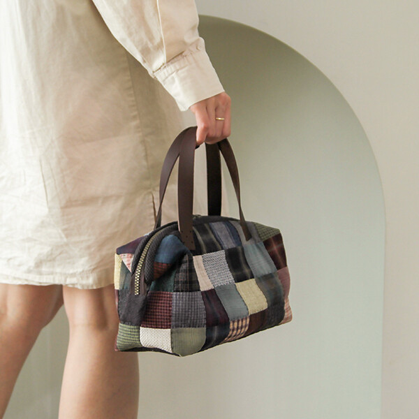 [바이핸즈] 퀼트패키지 가방 - 감성체크 토트백