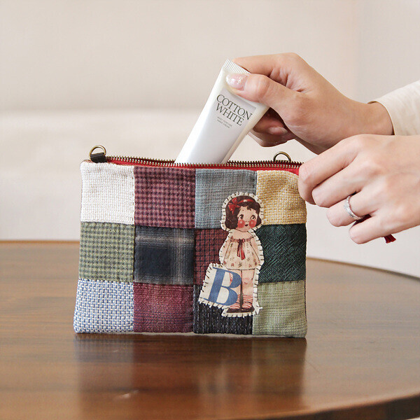 [바이핸즈] 퀼트패키지 가방 -  감성체크 파우치백